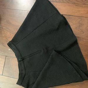 black trendy H&M skirt